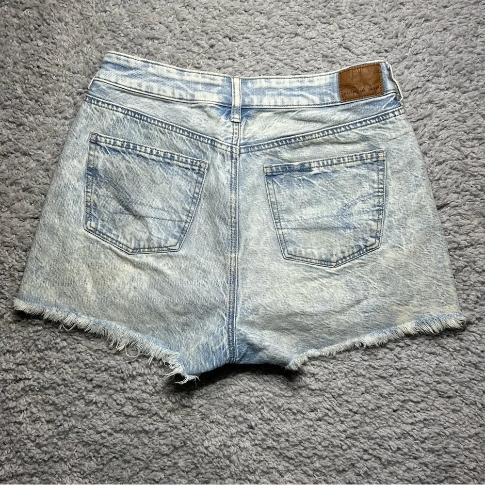 American Eagle Shorts Womens 4 Mom Short Comfort Stretch Acid Wash Raw Hem Party